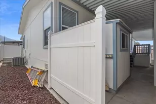 35218 Fir Ave, Yucaipa, CA 92399 - Photo 31