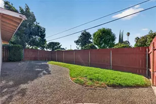 401 Robinhood Ln, Redlands, CA 92373 - Photo 15