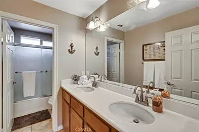 5583 Harmony, Mira Loma, CA 91752 - Photo 35