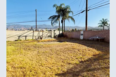 6093 Merito, San Bernardino, CA 92404 - Photo 15