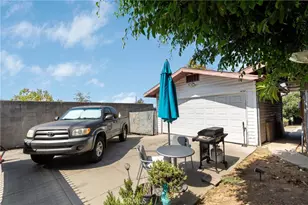 523 N Lake, Los Angeles, CA 90026 - Photo 33