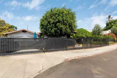 523 N Lake, Los Angeles, CA 90026 - Photo 37
