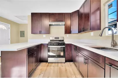1972 Olive, Long Beach, CA 90806 - Photo 43