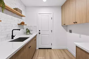 3861 S Norton Ave, Los Angeles, CA 90008 - Photo 11