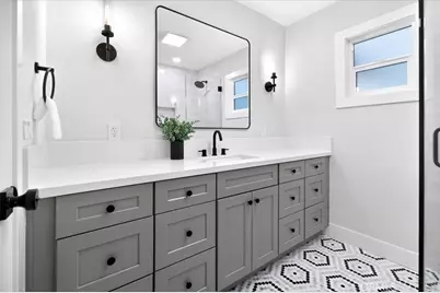 10553 McBroom Street, Sunland, CA 91040 - Photo 23