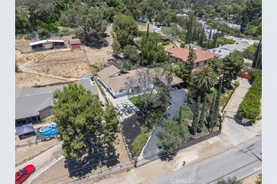 10553 McBroom Street, Sunland, CA 91040 - Photo 45