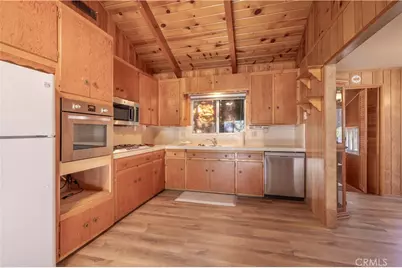 913 Tinkerbell Avenue, Big Bear Lake, CA 92314 - Photo 13