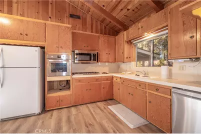 913 Tinkerbell Avenue, Big Bear Lake, CA 92314 - Photo 5