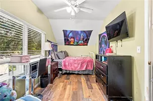 33910 Meadow Ln, Green Valley Lake, CA 92341 - Photo 23