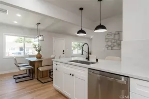 2432 Exposition Pl, Los Angeles, CA 90018 - Photo 7