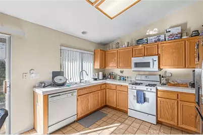 1078 Cornerstone Way, Corona, CA 92878 - Photo 11