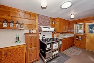39237 Cedar Dell, Fawnskin, CA 92333 - Photo 13