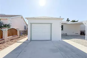 213 N Broadacres Ave, Compton, CA 90220 - Photo 21