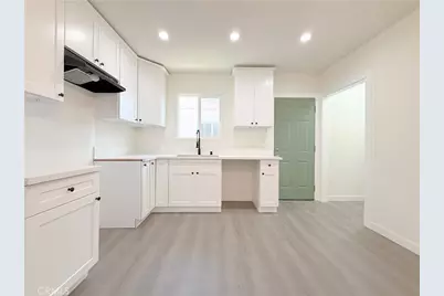 213 N Broadacres Avenue, Compton, CA 90220 - Photo 5
