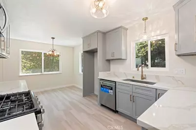 27508 School, Lake Arrowhead, CA 92352 - Photo 17