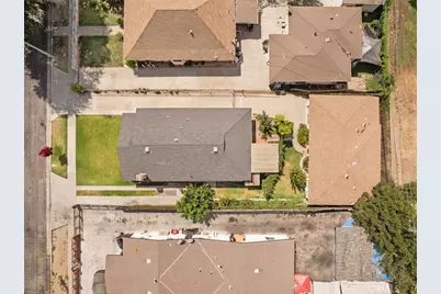 7715 Whitsett, Los Angeles, CA 90001 - Photo 35
