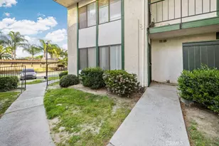 1735 E Washington F14, Colton, CA 92324 - Photo 5