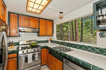 27230 Peninsula, Lake Arrowhead, CA 92352 - Photo 15