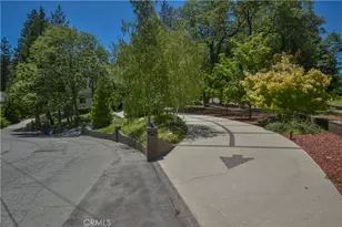 26472 Hillcrest, Lake Arrowhead, CA 92352 - Photo 35