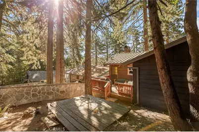 31766 Silver Spruce, Running Springs, CA 92382 - Photo 13