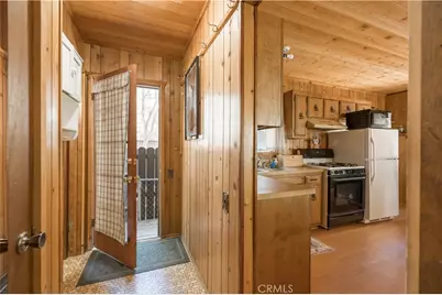 260 Highland, Sugarloaf, CA 92386 - Photo 19