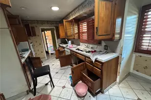 3015 Pepper Tree Ln, San Bernardino, CA 92404 - Photo 19