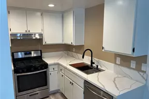 2321 Mary Helen St, Corona, CA 92879 - Photo 3