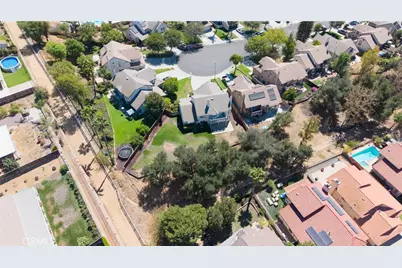 10011 Thornbird Court, Moreno Valley, CA 92557 - Photo 3