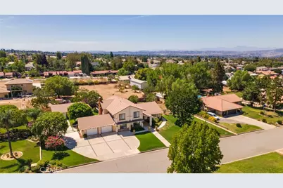 35545 Balsa, Yucaipa, CA 92399 - Photo 47