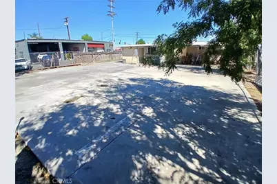 690 W Esplanade Avenue, San Jacinto, CA 92583 - Photo 13