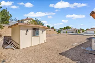 14690 Burgundy, Helendale, CA 92342 - Photo 33