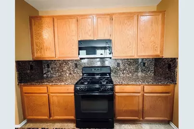 1719 Catania, Riverside, CA 92507 - Photo 9