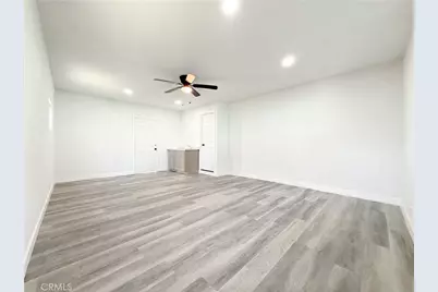 718 E 103rd Place, Los Angeles, CA 90002 - Photo 27