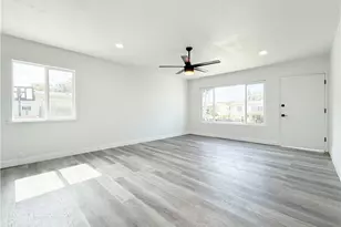 718 E 103rd Pl, Los Angeles, CA 90002 - Photo 9