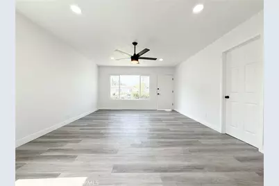718 E 103rd Place, Los Angeles, CA 90002 - Photo 3