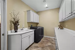 36358 Canyon Terrace, Yucaipa, CA 92399 - Photo 25
