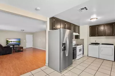 16070 Andover, Victorville, CA 92394 - Photo 11