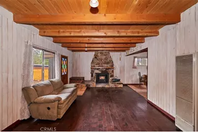 313 Leonard, Sugarloaf, CA 92386 - Photo 9