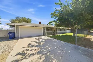 16523 Mackennas Gold Ave, Lake Los Angeles, CA 93591 - Photo 1