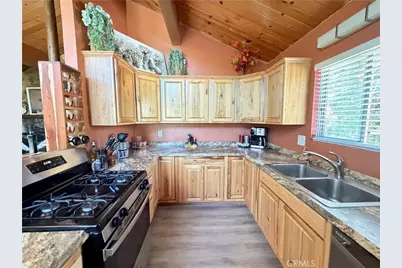 2294 Deep Creek, Running Springs, CA 92382 - Photo 5