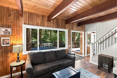 1044 Lausanne, Crestline, CA 92325 - Photo 25