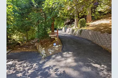 1044 Lausanne, Crestline, CA 92325 - Photo 11