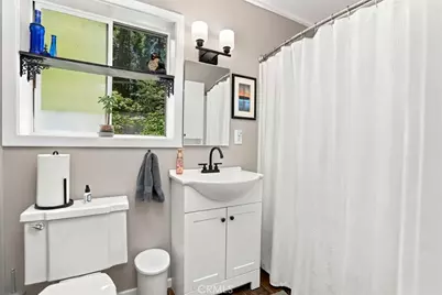 1044 Lausanne, Crestline, CA 92325 - Photo 43