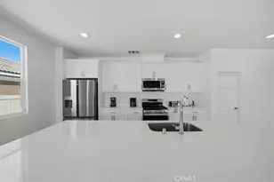 8660 Chester Ave, Hesperia, CA 92344 - Photo 5