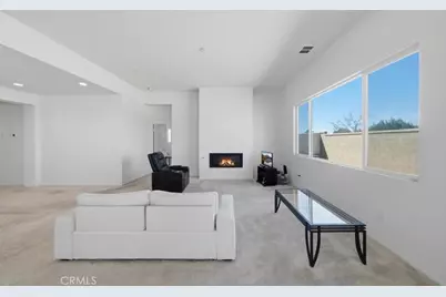 8660 Chester Avenue, Hesperia, CA 92344 - Photo 7