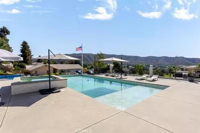 13582 Oak Hill Court, Yucaipa, CA 92399 - Photo 3