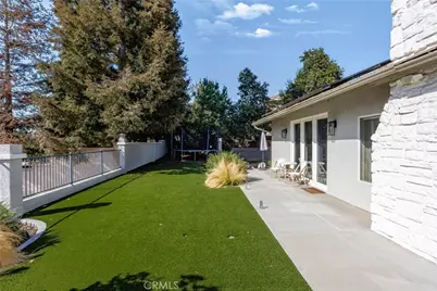 13582 Oak Hill Court, Yucaipa, CA 92399 - Photo 37