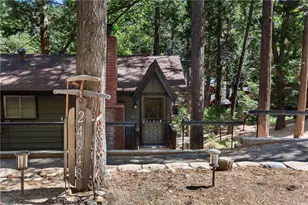 24948 Faulhorn Dr, Crestline, CA 92325 - Photo 1