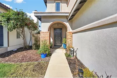 11992 Greenbluff, Yucaipa, CA 92399 - Photo 3