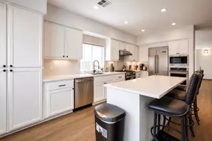 8550 Rolling Hills Dr, Corona, CA 92883 - Photo 9
